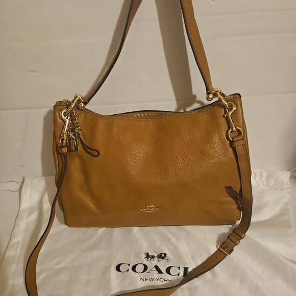Coach Mia Shoulder Bag Pebble Leather Light Saddle Tan - Picture 1 of 13